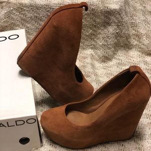 Aldo Cognac Wedges
